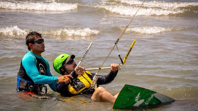 kitesurf