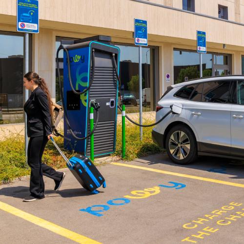 hotel con carga de vehiculos electricos