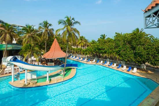 piscina hotel